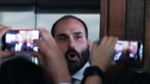 Eduardo Bolsonaro consta em lista de pena pendente de cumprimento