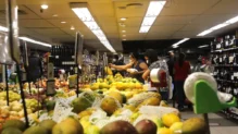 INPC, inflação que corrige salários, acumula 4,29% em 12 meses