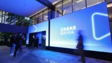 Justiça homologa acordo para indenizar empregados das Casas Bahia